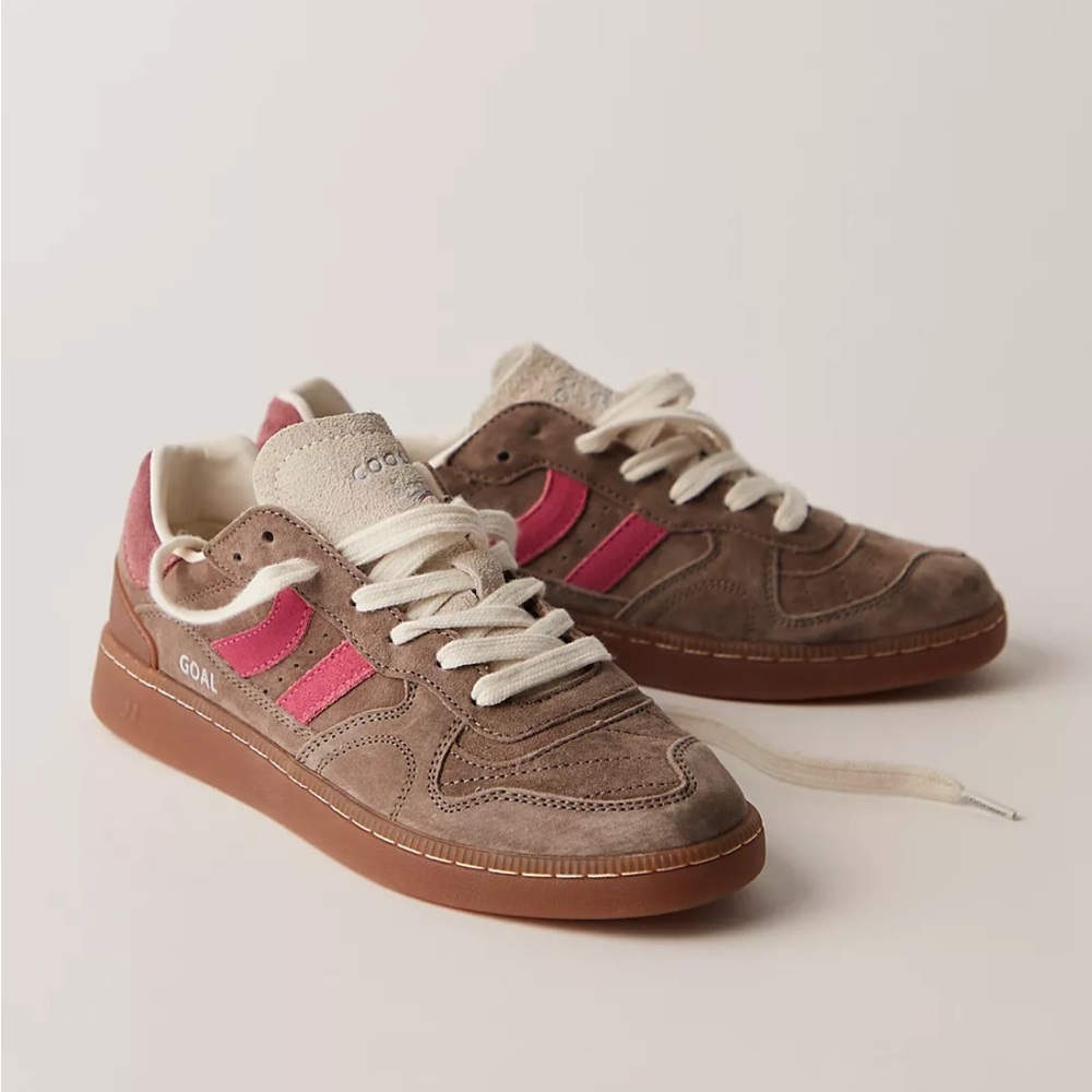 Coolway goal sneakers